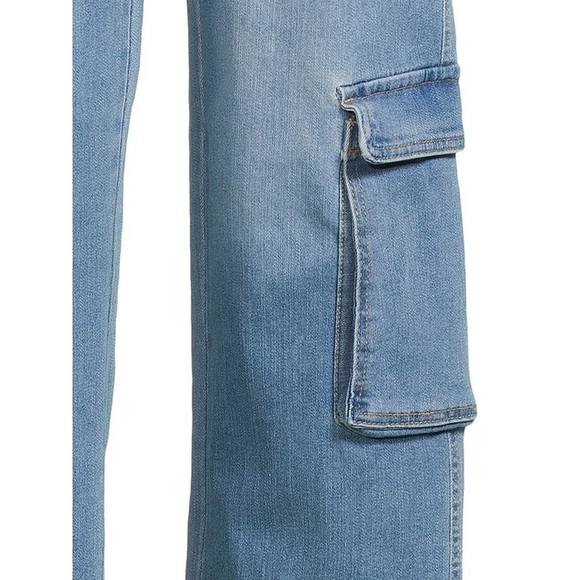 Madden NYC Juniors High Rise Cargo Pants - Picture 3 of 13